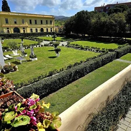 La Tinaia - Excellent For Sardegna & Corsica - 6-8 Beds - Private Parking Included With Livorno