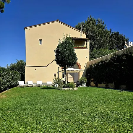 La Tinaia - Excellent For Sardegna & Corsica - 6-8 Beds - Private Parking Included With * Livorno